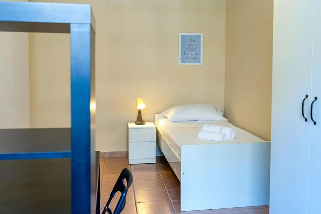 1Min From Metro Roma Large And Quiet Apartment Italy