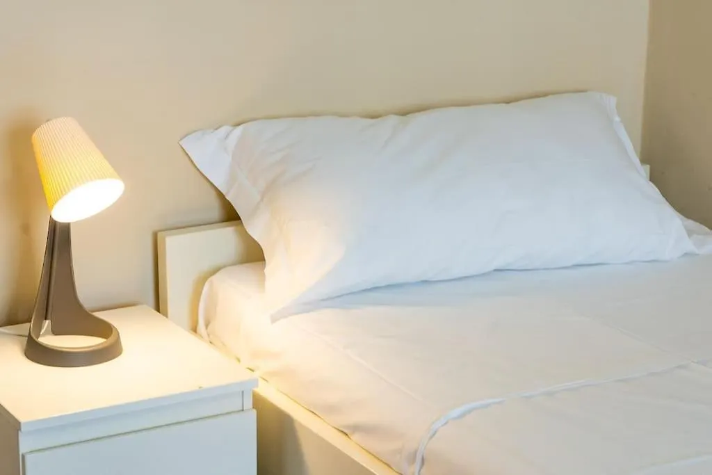 1Min From Metro Roma Large And Quiet Apartment Rome