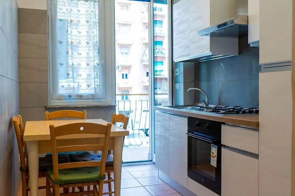 1Min From Metro Roma Large And Quiet Apartment